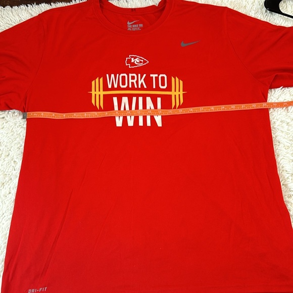 Kansas City Chiefs Nike Dri-Fit Long Sleeve Red T-Shirt WORK TO WIN Men's XXL - Picture 4 of 5